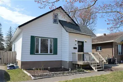 24 RAILWAY Street, Laurentian Hills, ON K0J 1J0