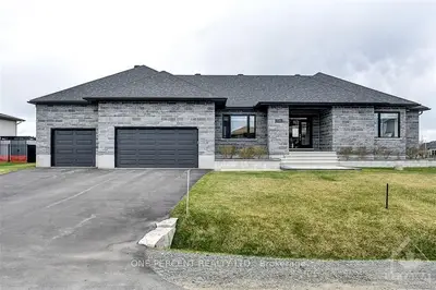7065 STILL MEADOW Way, Greely - Metcalfe - Osgoode - Vernon and Area, ON K4P 0G1