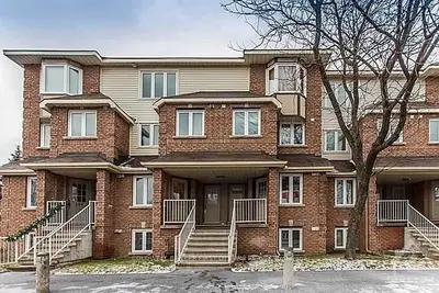 282 BRISTON, Hunt Club - South Keys and Area, ON K1G 5P9