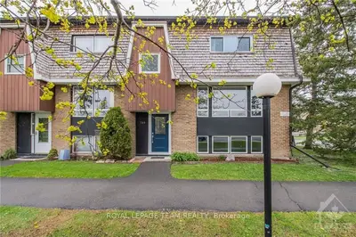 789 RIDGEWOOD Avenue, Billings Bridge - Riverside Park and Area, ON K1V 6M8