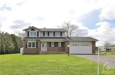 1342 TINTERN Drive, Greely - Metcalfe - Osgoode - Vernon and Area, ON K4P 1E4