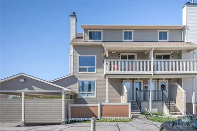 754 St Andre Drive 77b, Orleans - Convent Glen And Area, On K1c 4s4