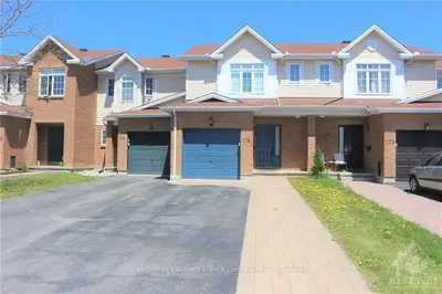 176 Colliston Crescent, Hunt Club - South Keys and Area, ON K1V 2J5