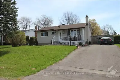 110 LARCH Crescent, Orleans - Cumberland and Area, ON K1E 1A1
