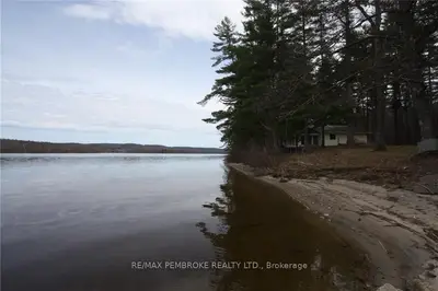 2073 GRATTON Trail, Whitewater Region, ON K0J 2L0