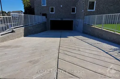 398 Van Buren Street 106, North Grenville, On K0g 1j0