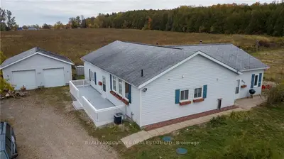 2742 15, Rideau Lakes, On K0g 1v0