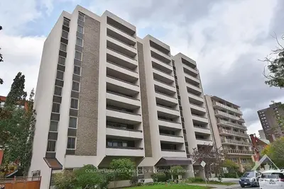 141 SOMERSET Street W 1105, Ottawa Centre, ON K2P 2H1