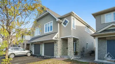 105 BANDELIER Way, Stittsville - Munster - Richmond, ON K2S 0C3