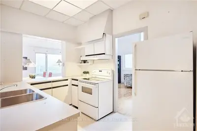 1554 ROLLAND Avenue, Alta Vista and Area, ON K1G 0J4