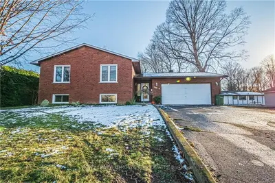 120 OWENS Street, Pembroke, ON K8A 8K1