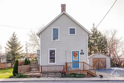 468 Gladstone Street N, North Dundas, ON K0C 2K0