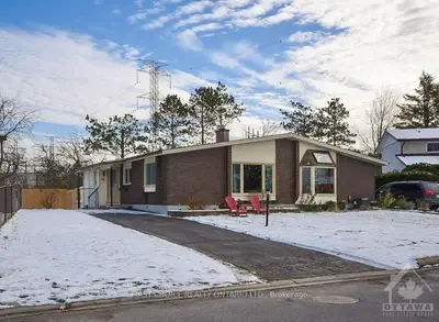 48 NESTOW Drive, Tanglewood - Grenfell Glen - Pineglen, ON K2G 3X8