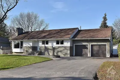 115 Lotta Avenue, Meadowlands - Crestview and Area, ON K2G 2B8