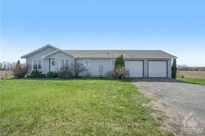 11777 COUNTY 3 Road, North Dundas, ON K0E 1S0