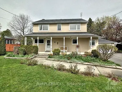 23 INVERNESS Avenue, Cityview - Parkwoods Hills - Rideau Shore, ON K2E 6N6