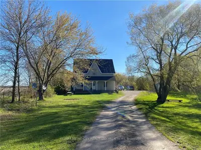 2930 QUEENS Line, Whitewater Region, ON K0J 1V0