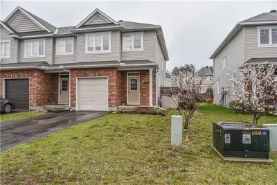 5 MCNAMARA Street, Petawawa, ON K8H 0C4