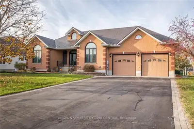 1170 PEGASUS Crescent, Greely - Metcalfe - Osgoode - Vernon and Area, ON K4P 1P1