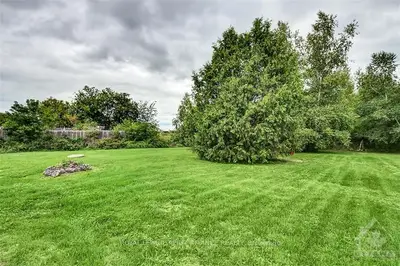 6941 Russell Road, Orleans - Cumberland And Area, On K0a 1k0