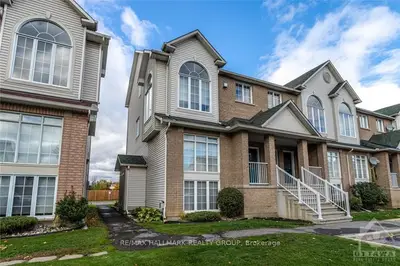 4479 HARPER Avenue, Cyrville - Carson Grove - Pineview, ON K1J 1C9