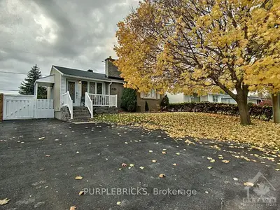 1330 AVENUE Q Avenue, Alta Vista and Area, ON K1G 0B6