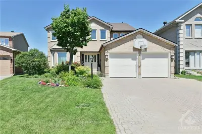 79 CASTLETHORPE Crescent, South of Baseline to Knoxdale, ON K2G 5R2