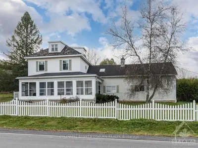 2305 COUNTY 18 Road, North Grenville, ON K0G 1J0