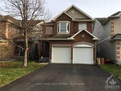 15 Friendly Crescent, Stittsville - Munster - Richmond, On K2s 2e9