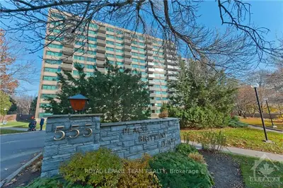 555 BRITTANY Drive 504, Manor Park - Cardinal Glen and Area, ON K1K 4C5