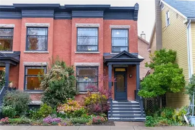 17 CATHCART Square, Lower Town - Sandy Hill, ON K1N 5Z9