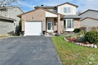 1750 SUMMERLANDS Crescent, Orleans - Cumberland and Area, ON K1E 2Y2