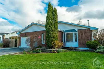 6 GUILFORD Court, Kanata, ON K2L 1L5