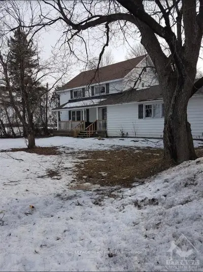 3053 DUNROBIN Road, Constance Bay - Dunrobin - Kilmaurs - Woodlawn, ON K0A 1T0