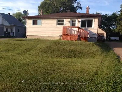 649 ROY Street, Laurentian Valley, ON K8A 6S4