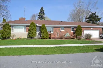 56 LAKEVIEW Drive, South Dundas, ON K0E 1K0