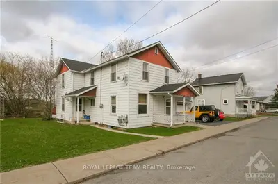 466 Gladstone Street, North Dundas, On K0c 2k0