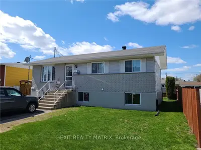 660-664 Portelance Avenue, Hawkesbury, On K6a 2z3