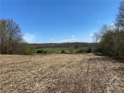 415 HARTSGRAVEL Road, Rideau Lakes, ON K0G 1G0