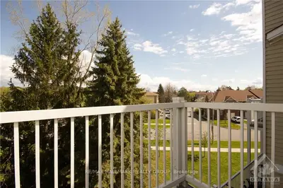 5990 Red Willow Drive, Orleans - Convent Glen And Area, On K1c 7h9