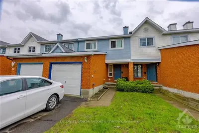 57 LANGSTROM Crescent, Hunt Club - South Keys and Area, ON K1G 5J6