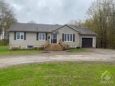 3318 Hossack Lane, Rideau Lakes, On K0e 1y0