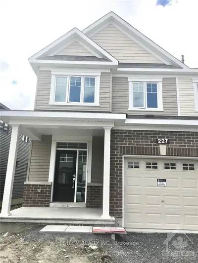 227 BANDELIER Way, Stittsville - Munster - Richmond, ON K2S 2J4