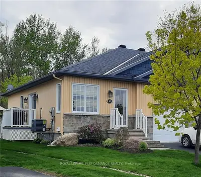 562 Marc-andre Street, Hawkesbury, On K6a 0a5