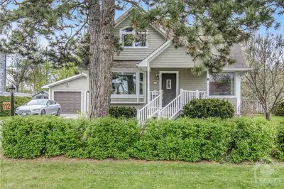 112 GRANTON Avenue, Meadowlands - Crestview and Area, ON K2G 1X5