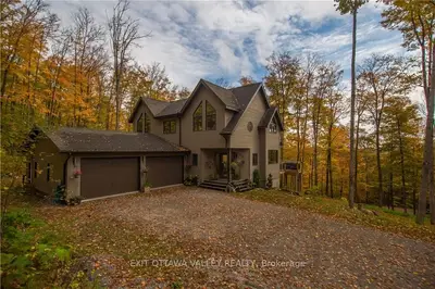 399 WOODCOX Road, Hastings Highlands, ON K0L 1C0