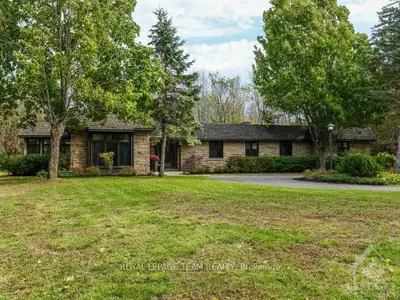 15 Somerville Road, North Grenville, On K0g 1j0