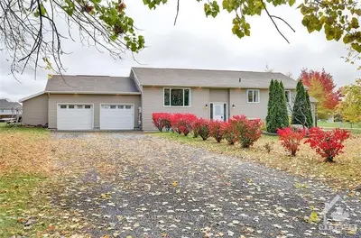 2809 GLENWOOD Drive, Greely - Metcalfe - Osgoode - Vernon and Area, ON K0A 2P0