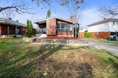 1283 Castle Hill Crescent, Belair Park - Copeland Park And Area, On K2c 2b2