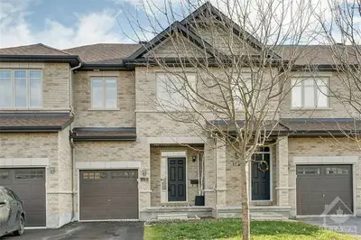 369 COOKS MILL Crescent, Blossom Park - Airport and Area, ON K1V 2N2